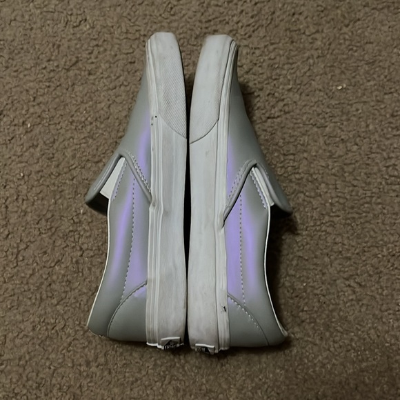 Vans - Picture 2 of 8